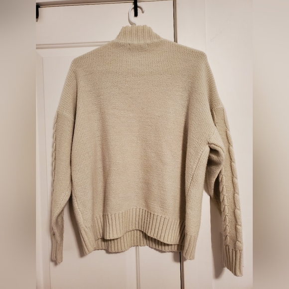 🌟 3 for $25- White knit turtleneck sweater - Picture 7 of 8